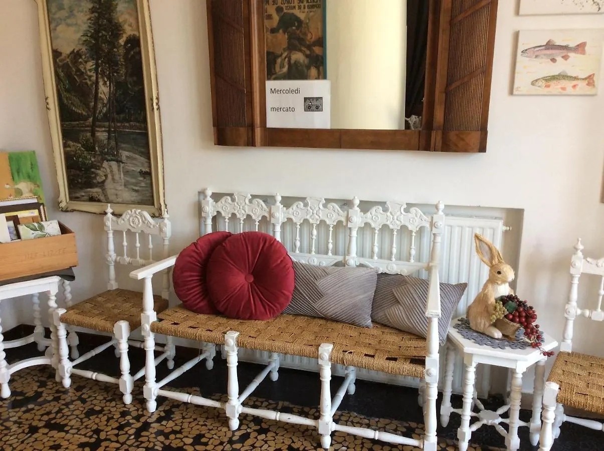 Albergo Gargnano Hotel
