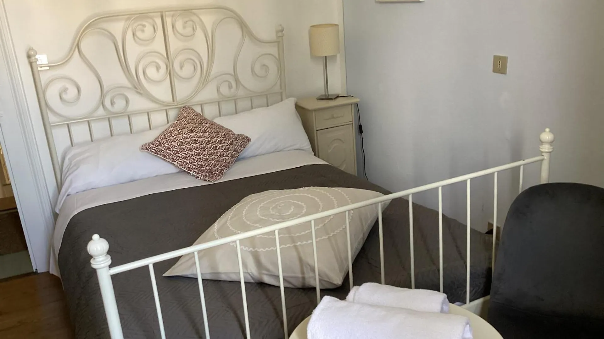 Albergo Gargnano 2*,  Italie